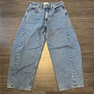Abercrombie & Fitch Mid Barrel Jeans (Short)